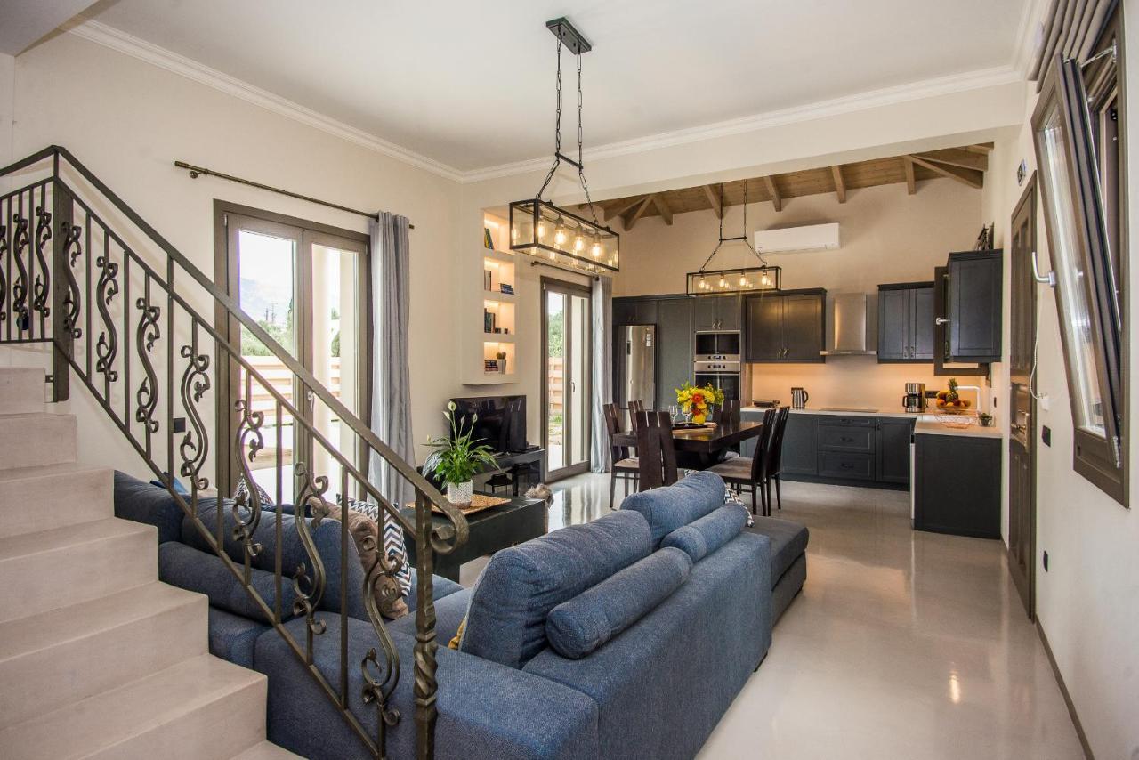 Luxury Chrisi Villa *