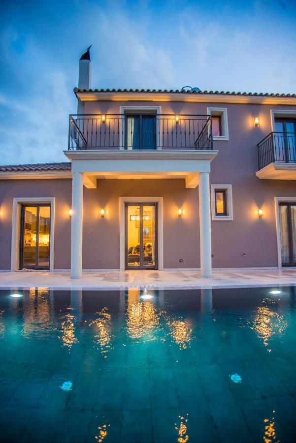 Luxury Chrisi Villa Svoronata
